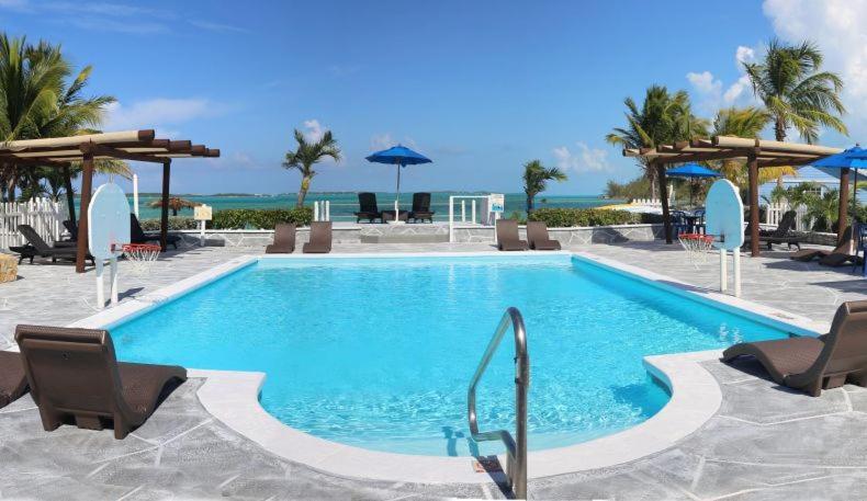 Beautiful Villa Just Steps Away From The Beach! George Town Exterior photo